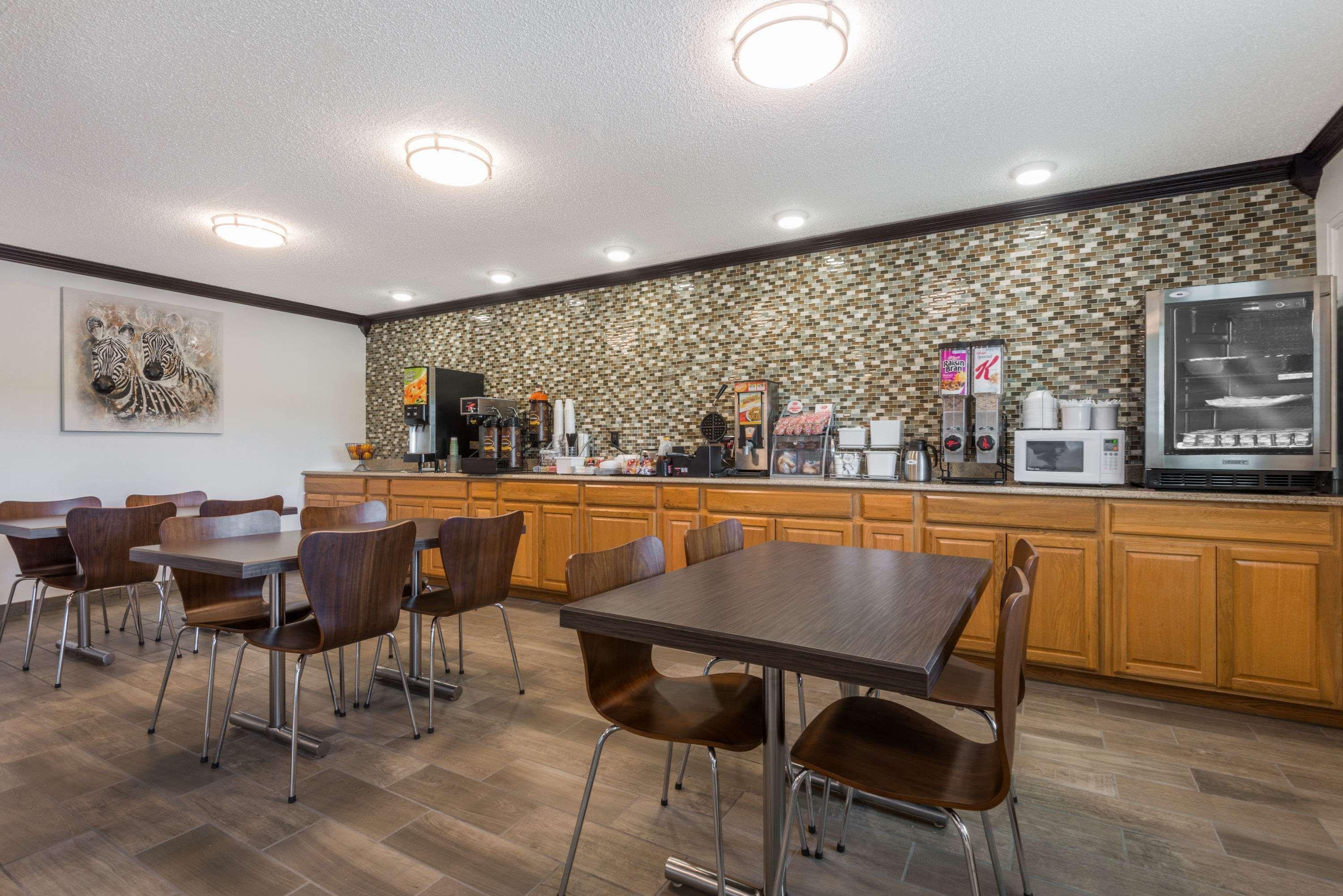Super 8 By Wyndham Kimball Extérieur photo